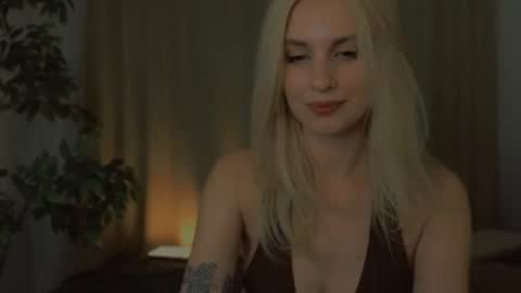 Maria online show from 06-15-26, 08:22