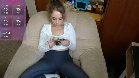Snapshot of sexxxycrystali chatting on 06-01-26, 12:07 sexxxycrystali online show from 06-01-26, 12:07