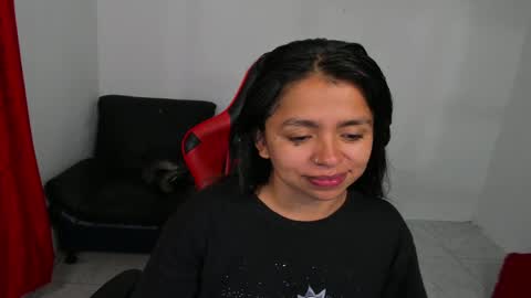 Snapshot of sexxyhot23 chatting on 12-24-24, 04:00 LINDA online show from 12-24-24, 04:00