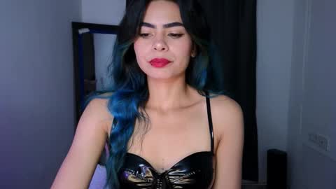 Snapshot of sexxylady__ chatting on 11-28-25, 10:51 Angie online show from 11-28-25, 10:51