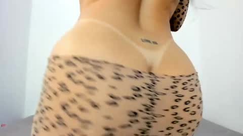Snapshot of sexxylatincouple1 chatting on 05-26-26, 09:38 sexxylatincouple1 online show from 05-26-26, 09:38