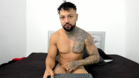 Snapshot of sexxylatincouple1 chatting on 05-29-26, 09:51 sexxylatincouple1 online show from 05-29-26, 09:51