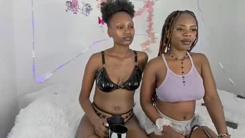sexxypixie online show from 04-15-26, 09:37