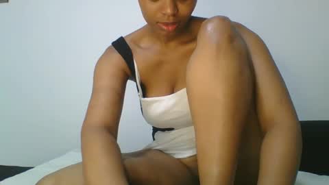 Snapshot of sexy__rhian chatting on 12-29-24, 05:33 sexy rhian online show from 12-29-24, 05:33