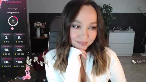 Alexia online show from 09-13-25, 02:17