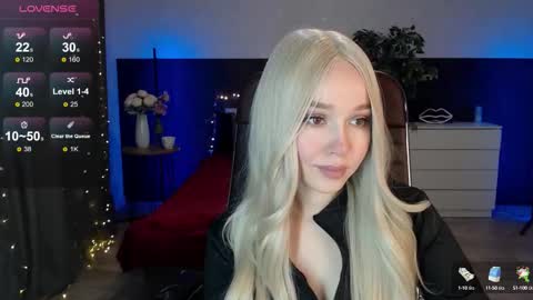 Alexia online show from 09-28-25, 03:06