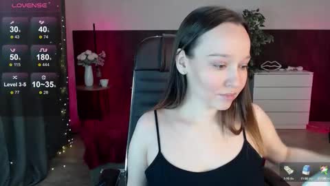 Alexia online show from 10-11-25, 04:05