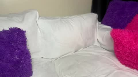 sexy_aluna online show from 04-18-26, 07:58