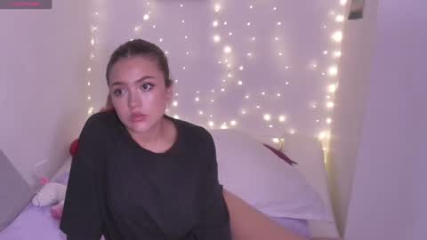 Snapshot of sexy_and_naughty_girl chatting on 01-11-25, 12:44 Lucy Annyy online show from 01-11-25, 12:44