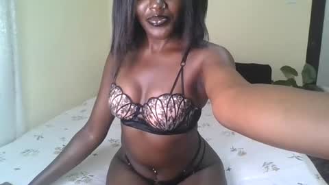 Snapshot of sexy_arriah chatting on 07-05-26, 08:32 Arria online show from 07-05-26, 08:32