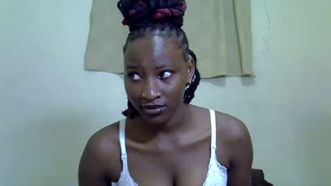 Snapshot of sexy_aureal chatting on 07-19-26, 05:16 sexy_aureal online show from 07-19-26, 05:16