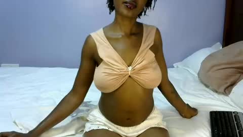 kiki online show from 07-28-26, 07:39