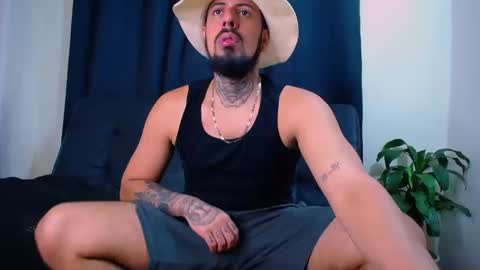 Snapshot of sexy_big_man2 chatting on 01-06-26, 10:12 tadeo online show from 01-06-26, 10:12
