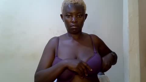 sexy_bigass042 online show from 07-26-26, 06:59