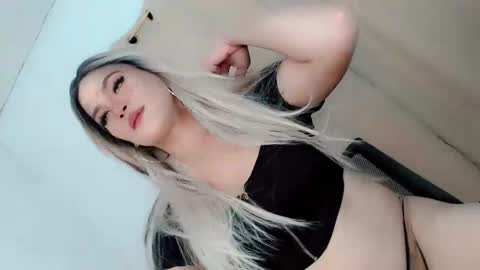 Snapshot of sexy_blaire chatting on 09-28-25, 01:27 Haley Blaire online show from 09-28-25, 01:27