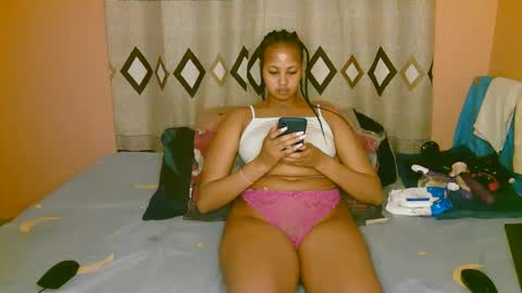 sexy_bluegirl online show from 09-15-25, 03:34