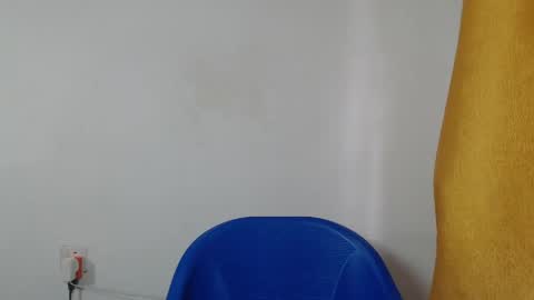 sexy_bluey247 online show from 05-05-26, 03:31