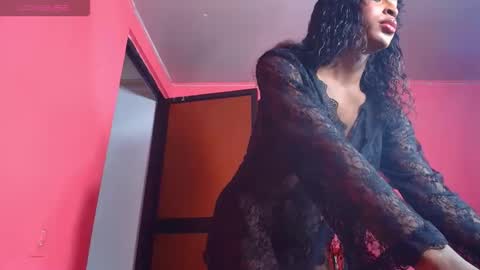Snapshot of sexy_brunette818488 chatting on 05-31-26, 03:47 shantal online show from 05-31-26, 03:47