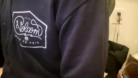 Snapshot of sexy_cayden chatting on 12-17-25, 12:55 Cayden online show from 12-17-25, 12:55