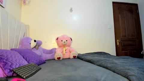 Celena Selena online show from 02-18-26, 07:15