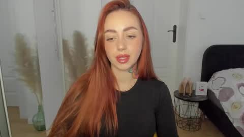 C o r a l i e online show from 11-03-25, 02:40