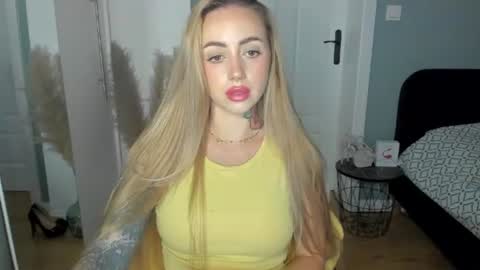 C o r a l i e online show from 07-01-26, 01:24