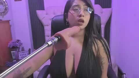  C R I S T A L  online show from 06-24-26, 08:41