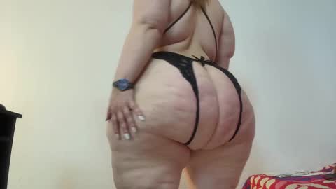 karla           instagram  online show from 12-25-24, 06:09