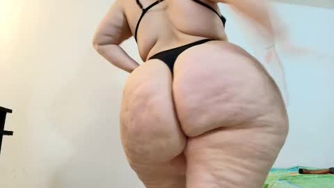 karla           instagram  online show from 02-14-25, 05:03