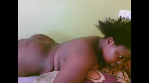 Snapshot of sexy_divana chatting on 02-26-25, 11:52 sexy_divana online show from 02-26-25, 11:52