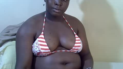 Snapshot of sexy_ebony20 chatting on 03-01-25, 07:37 ebony online show from 03-01-25, 07:37