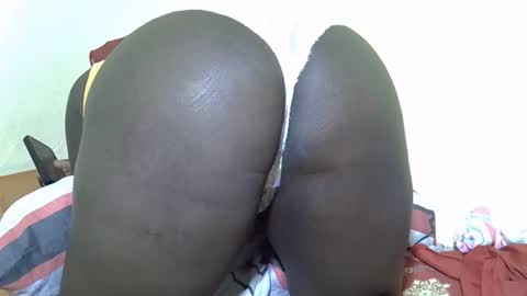 Snapshot of sexy_ebony20 chatting on 09-10-25, 07:25 ebony online show from 09-10-25, 07:25