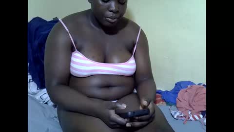 Snapshot of sexy_ebony20 chatting on 09-25-25, 12:31 ebony online show from 09-25-25, 12:31