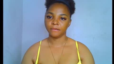 Snapshot of sexy_ebonygirl_ chatting on 09-18-25, 03:08 Clara online show from 09-18-25, 03:08