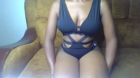 Ellahh online show from 05-28-26, 01:36