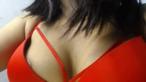 Ella online show from 04-16-26, 01:50