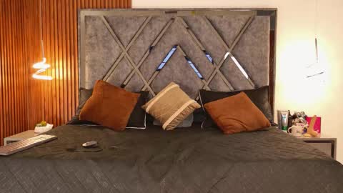 Snapshot of sexy_hot_milf_ chatting on 10-20-25, 11:43 Dafne online show from 10-20-25, 11:43