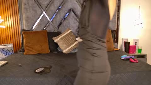 Snapshot of sexy_hot_milf_ chatting on 11-16-25, 12:00 Dafne online show from 11-16-25, 12:00