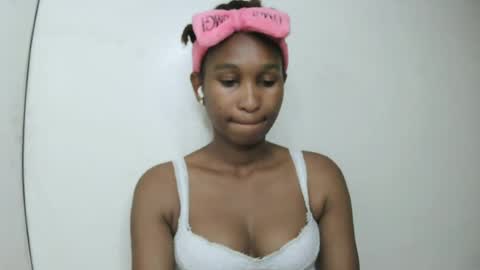 Snapshot of sexy_joyline chatting on 06-13-26, 01:09 joy online show from 06-13-26, 01:09