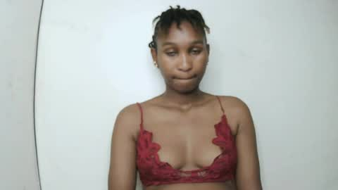 Snapshot of sexy_joyline chatting on 06-23-26, 12:41 joy online show from 06-23-26, 12:41