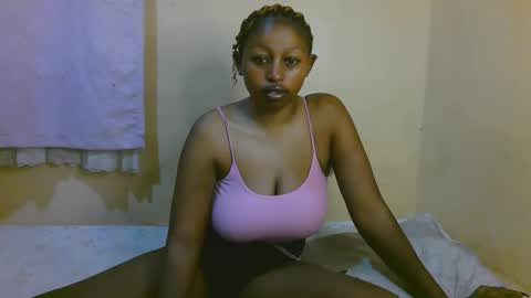 sexy_latasha online show from 05-17-26, 03:37