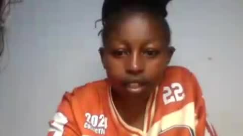sexy_latasha online show from 08-05-26, 06:33