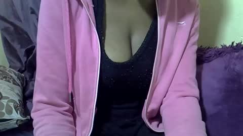 Snapshot of sexy_leila3 chatting on 12-12-24, 10:34 kayla online show from 12-12-24, 10:34