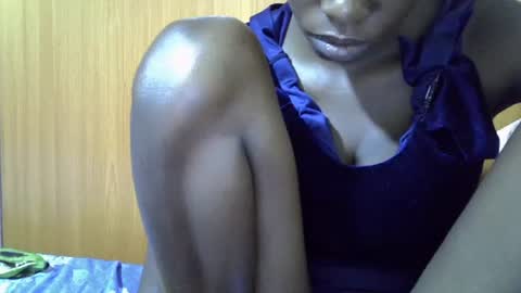 Snapshot of sexy_leila3 chatting on 02-15-25, 10:42 kayla online show from 02-15-25, 10:42