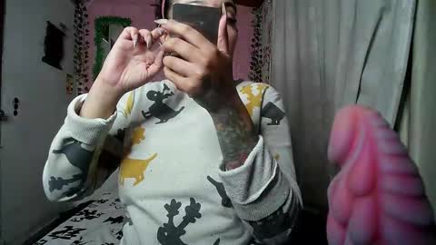 sexy lolas online show from 02-05-26, 04:50