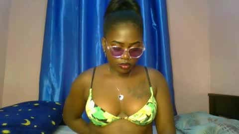 Snapshot of sexy_lunar chatting on 03-10-26, 11:15 lunar online show from 03-10-26, 11:15