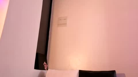 Snapshot of sexy_mia6 chatting on 06-16-26, 06:05 sexy_mia6 online show from 06-16-26, 06:05