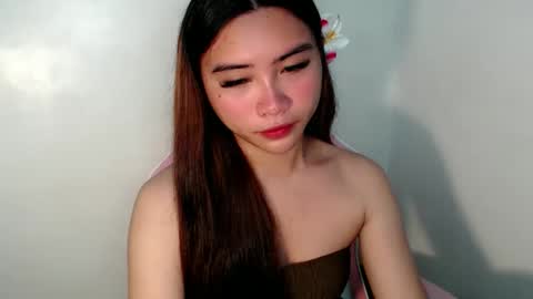 Snapshot of sexy_mikaxoxo chatting on 05-06-26, 11:43 mika online show from 05-06-26, 11:43