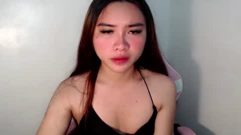 Snapshot of sexy_mikaxoxo chatting on 05-08-26, 11:10 mika online show from 05-08-26, 11:10
