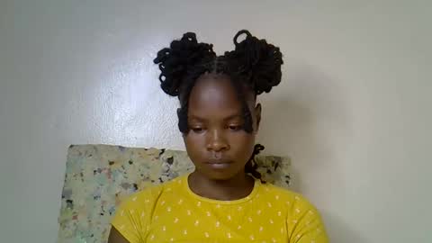 Snapshot of sexy_molyne chatting on 03-11-26, 01:44 Molyne online show from 03-11-26, 01:44